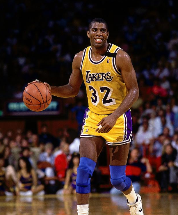 赛上座率更 赛上座率更